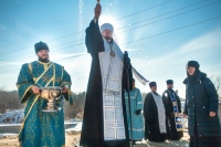 Правящий архиерей совершил освящение фундамента корпуса для паломников Петропавловского монастыря