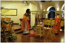 Божественная литургия в Николаевском храме в Шанхае (9 мая 2010 года)