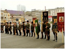 Крестный ход во Владивостоке в  Неделю всех святых (30 мая 2010 года)