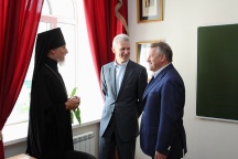 Министр образования и науки Российской Федерации Андрей Александрович Фурсенко посетил Хабаровскую духовную семинарию. 21 августа 2011 г.
