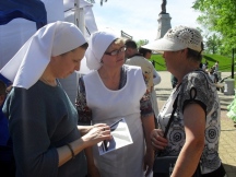 Сестричество милосердия приняло участие в Фестивале здорового образа жизни. 31 мая 2014 г.