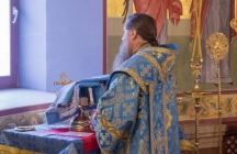 Праздничное богослужение в домовом храме семинарии. 13 апреля 2019 г.