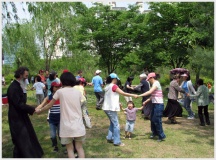 Спортивный праздник для прихожан  храма свт. Николая в Сеуле (25 мая 2008 года)
